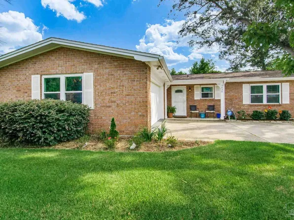 3830 Kingsberry Dr, Pensacola, FL 32504