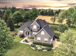 169 Mapleview Dr, Charlotte, MI 48813