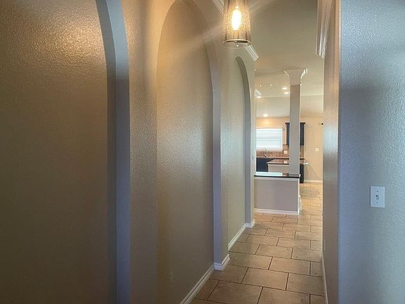 5th image of 3942 Las Bahias Dr