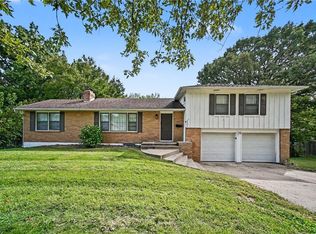 6005 Laurel Ave, Raytown, MO 64133