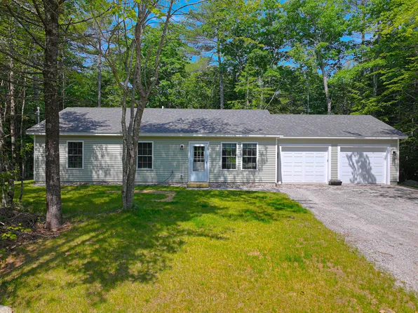 23 Stonehedge Drive, Bridgton, ME 04009