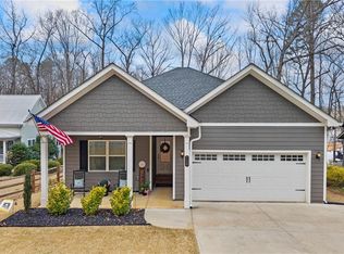 738 Normandy Trl, Lavonia, GA 30553