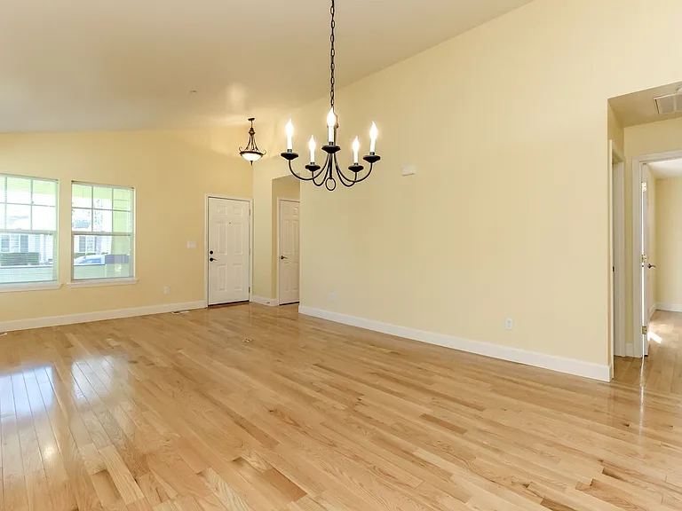 1861 Palisade Blvd — Photo 5