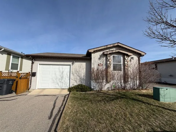 206 Railway Ave, Coaldale, AB T1M 0A7
