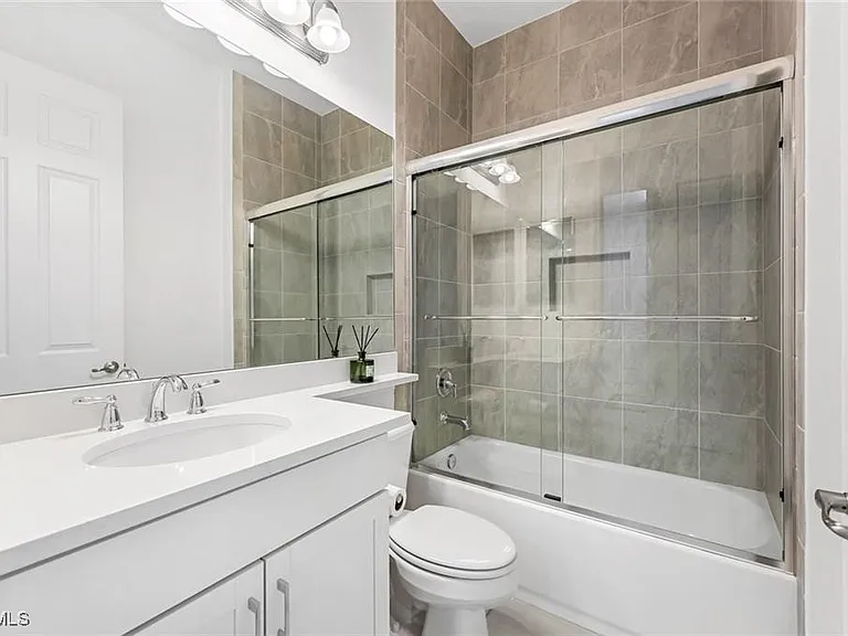 11502 Meadowrun Cir — Photo 20
