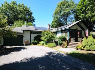 32 S Parsonage St, Rhinebeck, NY 12572