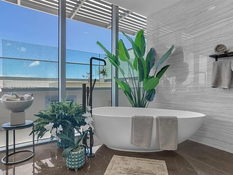 2200 N Ocean Blvd #N804 — Photo 10
