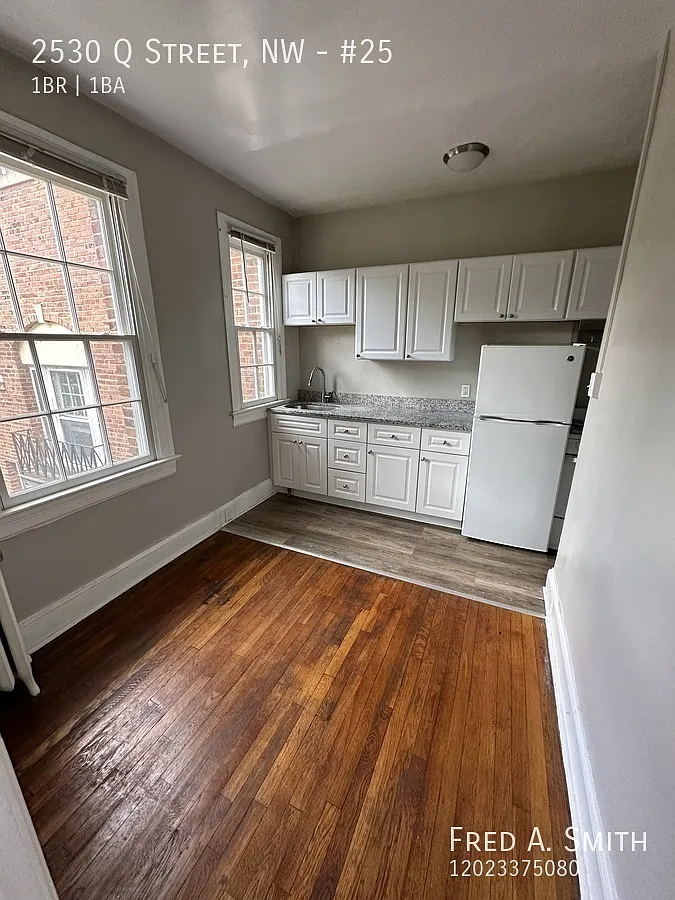1 Bedroom + Den Unit Available Now in Georgetown/Dupont — Photo 3