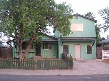 2nd image of 3912 Santa Fe Way