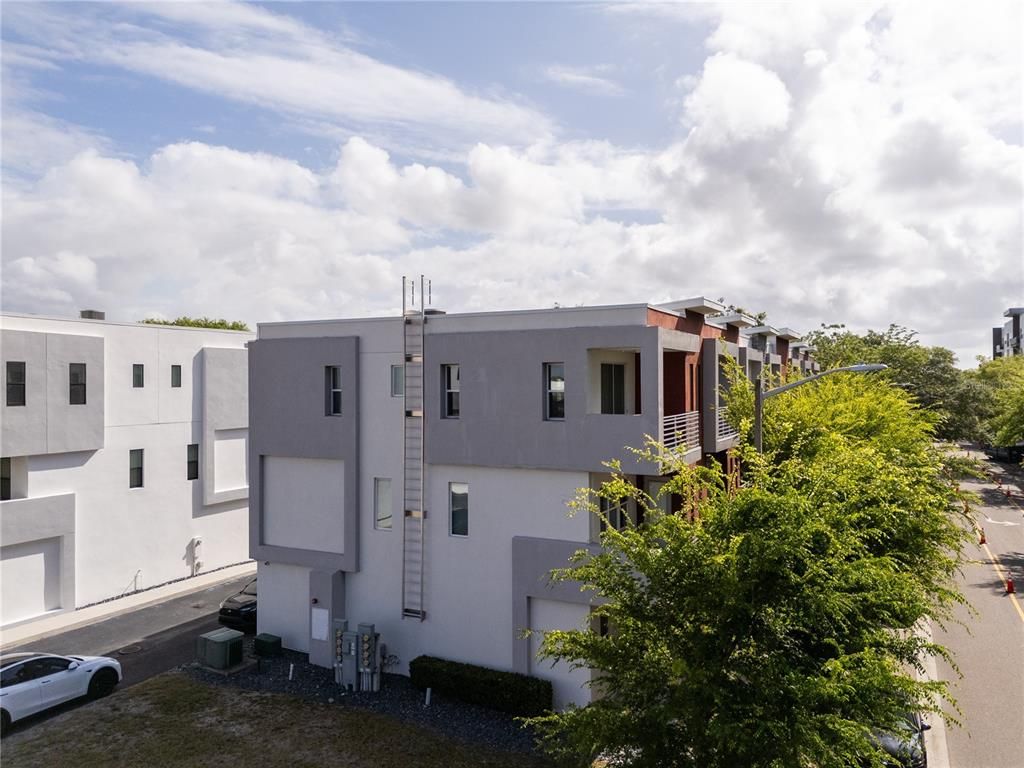 73 W Grant St, Orlando, FL 32806 townhouse