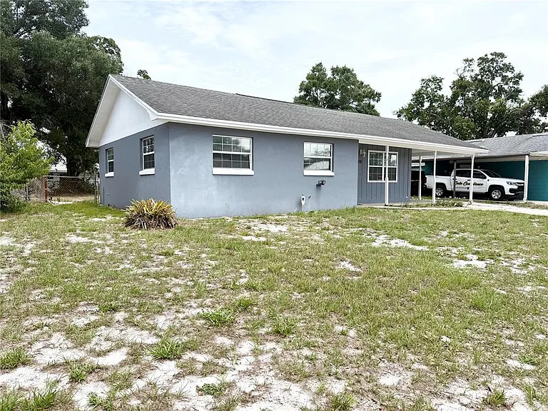 506 Holt Cir — Photo 35