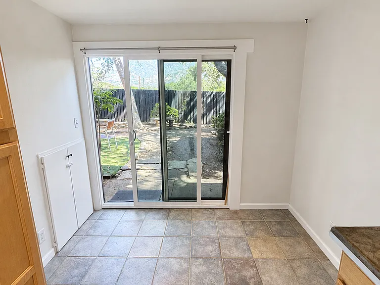 406 S Signal St #A — Photo 15