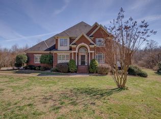 100 Ashbourne Lake Ct, Clemmons, NC 27012