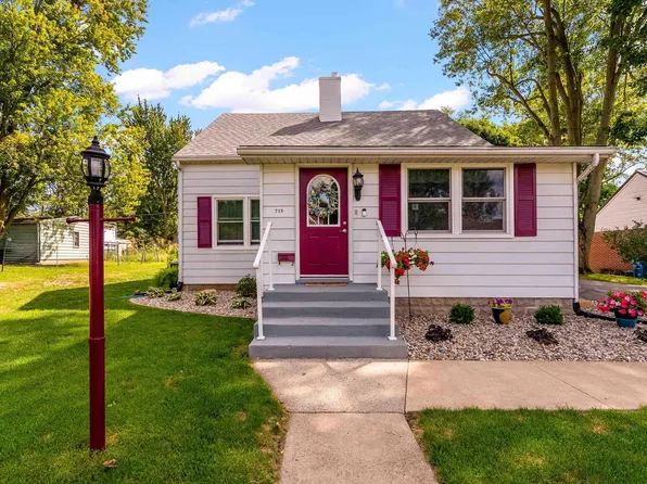 715 N Sycamore St, North Manchester, IN 46962