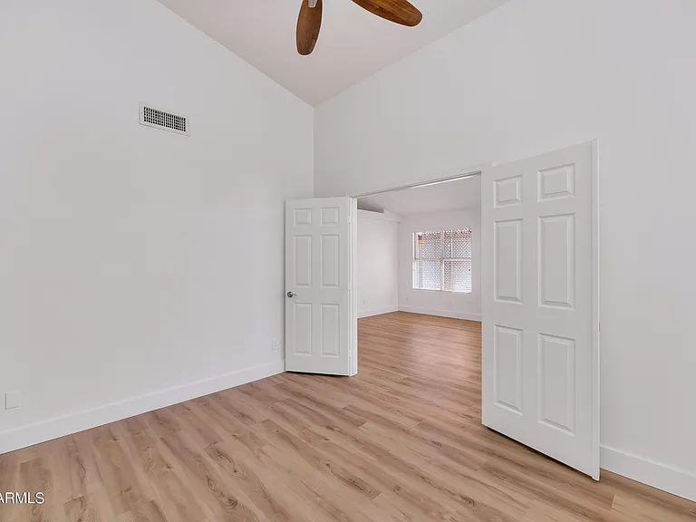 1706 E Windsong Dr — Photo 17