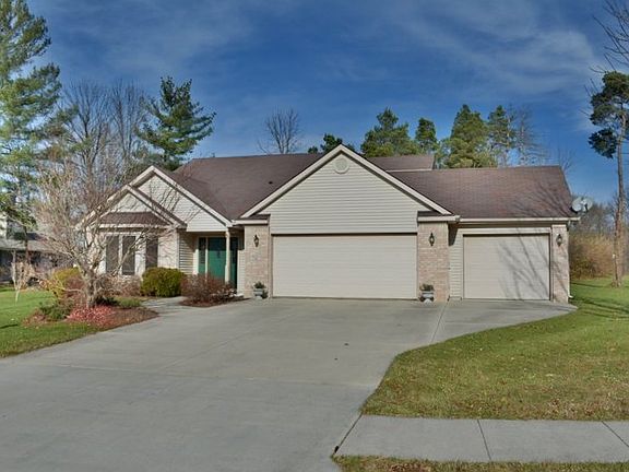 2nd image of 116 Lakeview Dr
