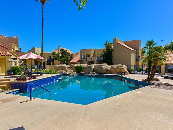 Community pool