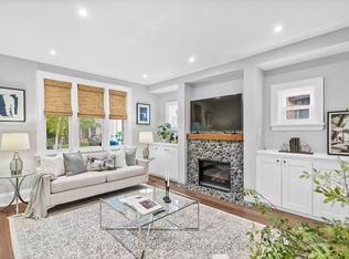 157 Queens Ave, Toronto, ON M8V 2N8