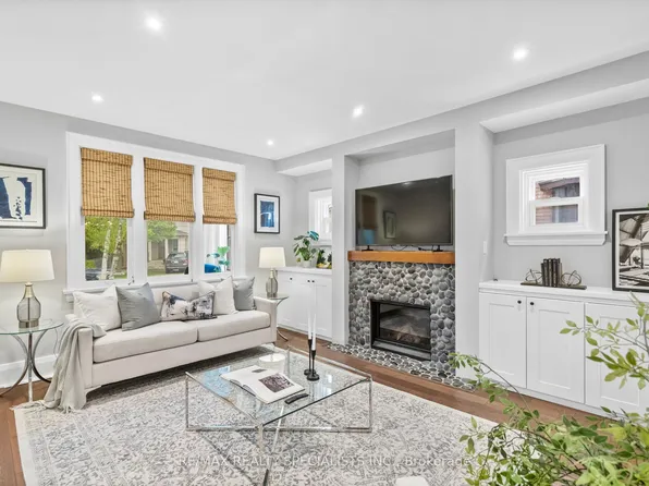 157 Queens Ave, Toronto, ON M8V 2N8