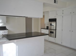 10141 Genesta Ave, Northridge, CA 91325