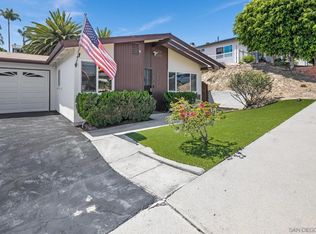 3333 Buena Hills Dr, Oceanside, CA 92056