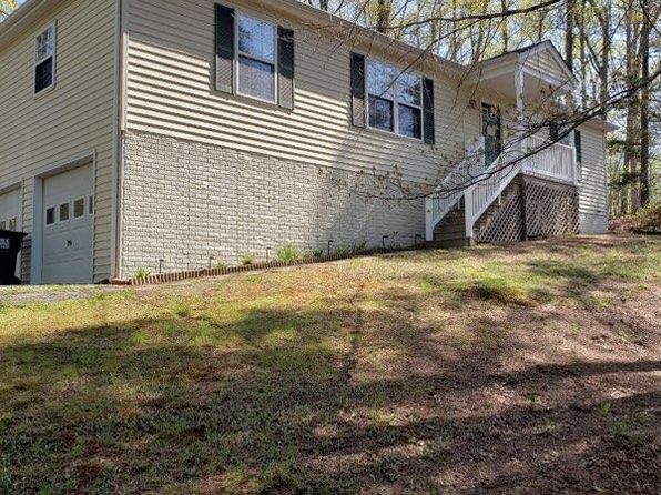 880 Geranium Rd