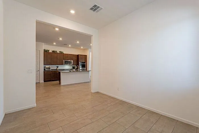 12442 N Appling Ave — Photo 8