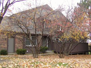 1529 Aberdeen Ct #69, Naperville, IL 60564