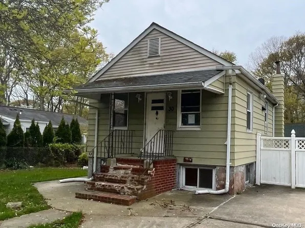 30 Joline Road, Port Jefferson Station, NY 11776