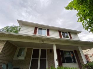 1075 Charrington Dr, Troy, MI