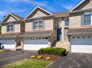 2504 Alpha Ct E, Dekalb, IL 60115