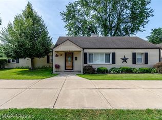 31465 Warren Rd, Garden City, MI 48135