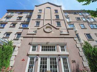 201 Shearwater Ct W APT 51, Jersey City, NJ