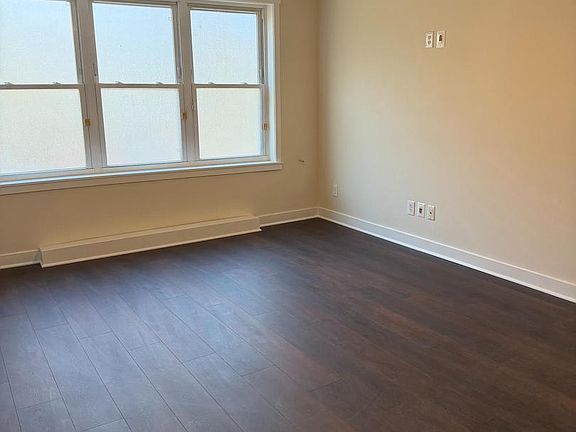 5th image of 514 Ridge Rd SE APT 111