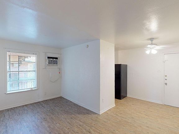 2nd image of 722 N Marsalis Ave APT 101