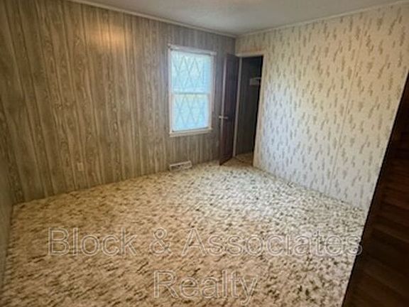 5th image of 7176 New Hope Rd