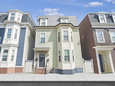 152 M St #1, South Boston, MA, 02127