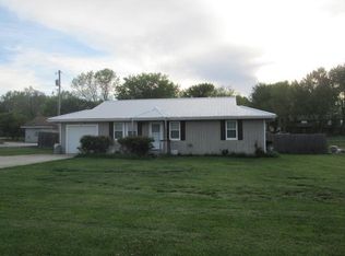 506 SW Clinton St, Oak Grove, MO 64075