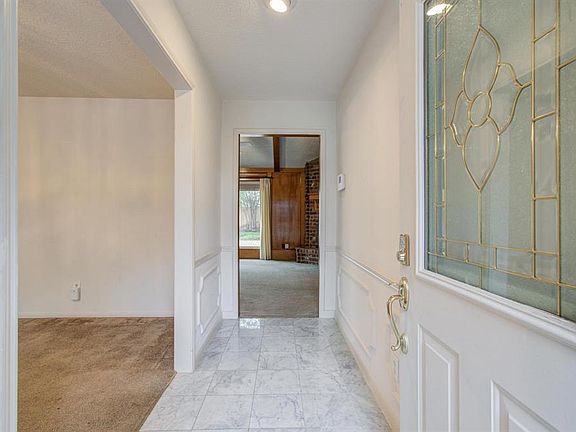4th image of 8203 Greenbank Lane