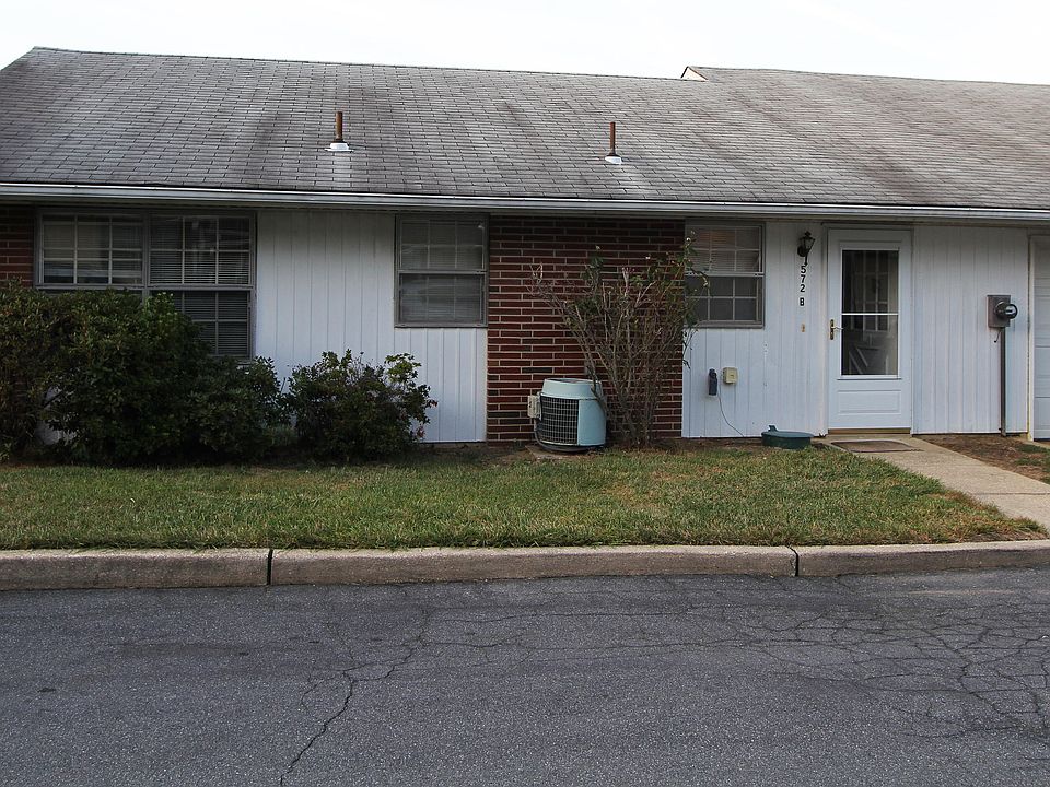1st image of 572 Sheffield Court #B