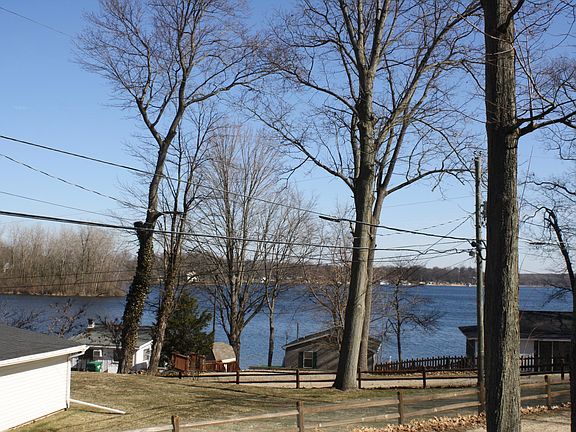 4th image of 25965 Shore Dr