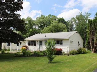 264 Sand Springs Rd, Williamstown, MA 01267