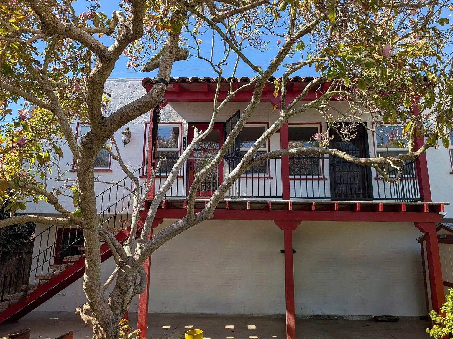 817 Coronado Ave — Photo 3