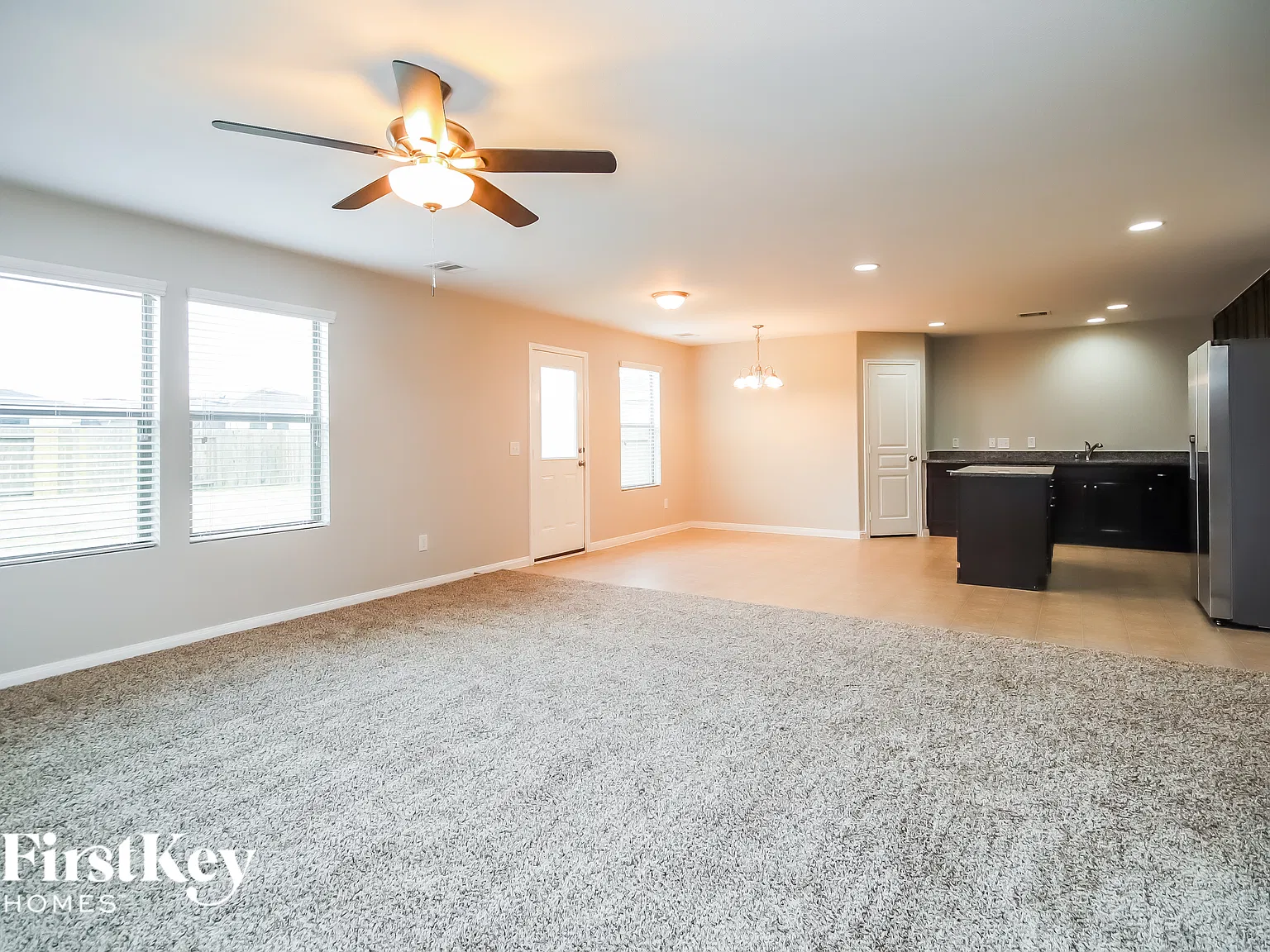 4 bed, 3.0 bath, 2044 sqft, $2,280 — Photo 2