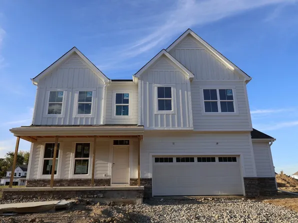 684 Fadley Loop E, Delaware, OH 43015