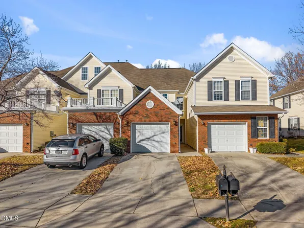 2611 Forest Shadows Ln, Raleigh, NC 27614