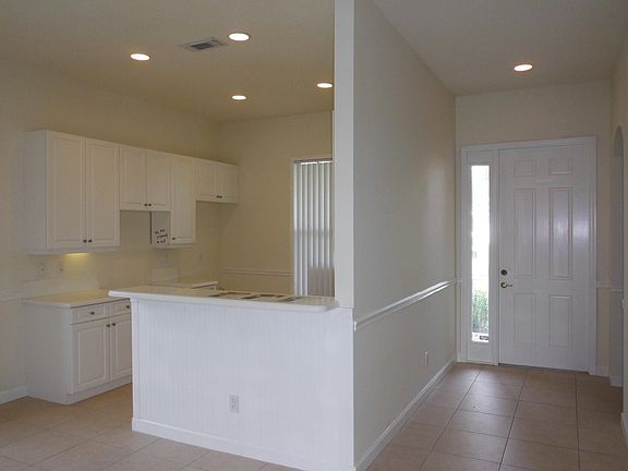 2nd image of 10626 SW Westlawn Blvd