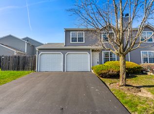 434 Meadow Hill Ln, Round Lake Beach, IL
