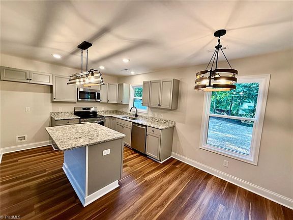 5th image of 1010 High Rock Shores Dr