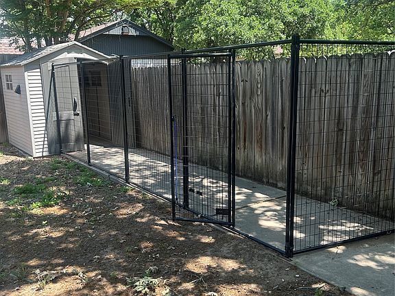 5th image of 2913 Springdale Ln